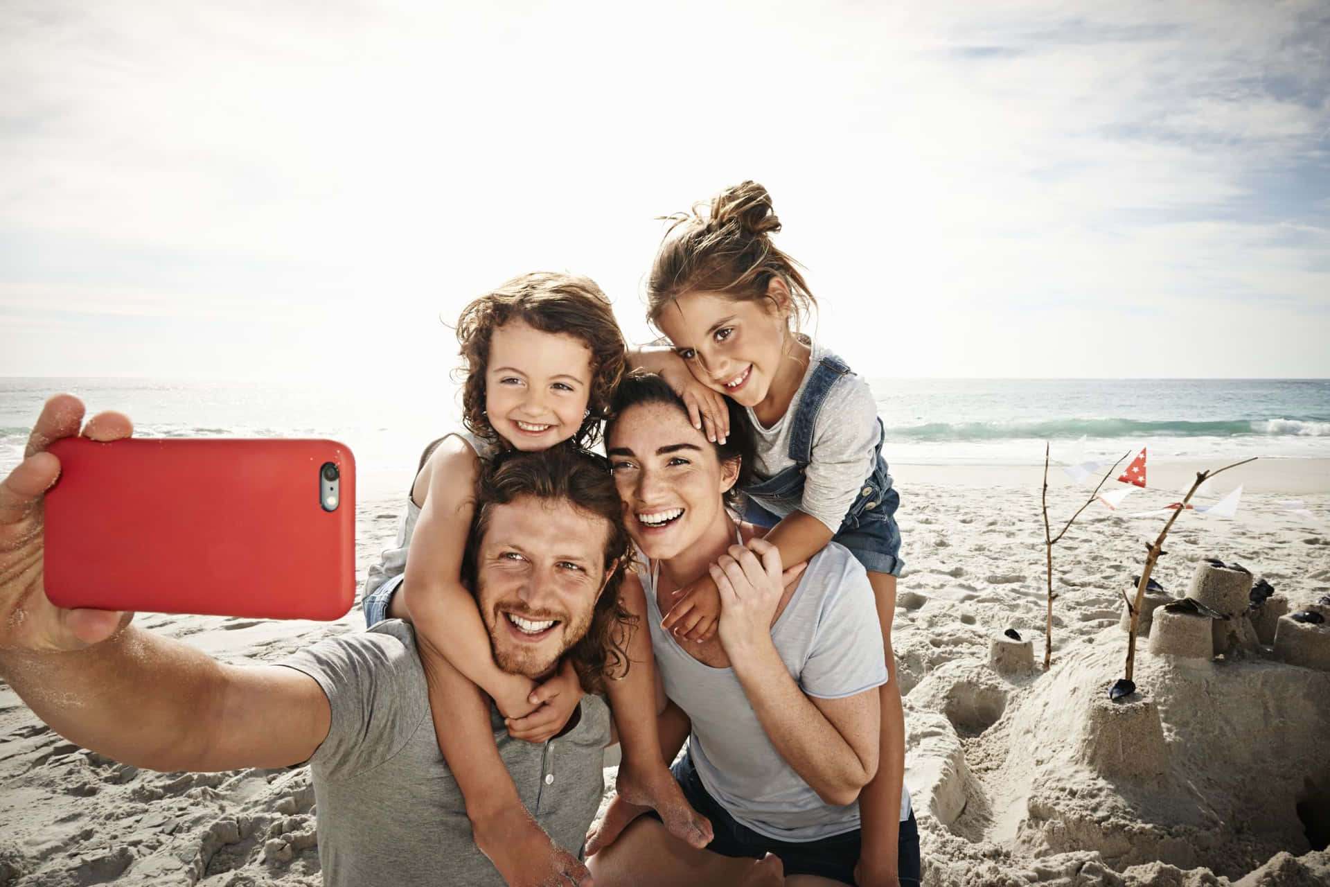 Smart & Simple Mobile & Internet Plans with 5g in UAE for Every Type of User